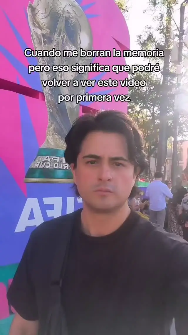 @undiosceloso: memes de libros y cine con sello propio